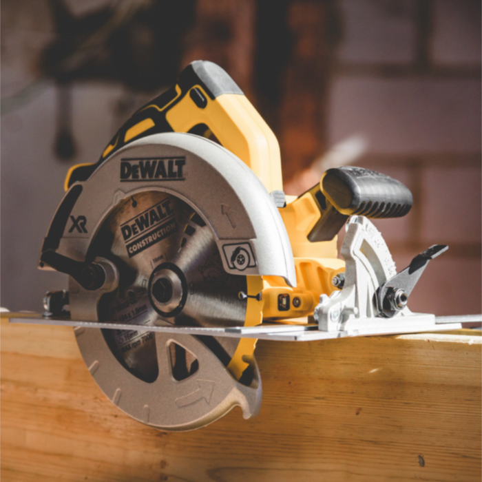 DeWalt DCS570N 18V Brushless Circular Saw 184mm