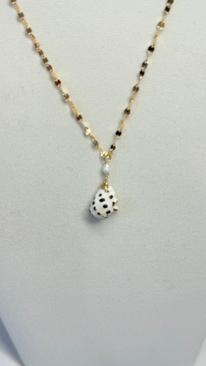 Drupe shell x keshi necklace