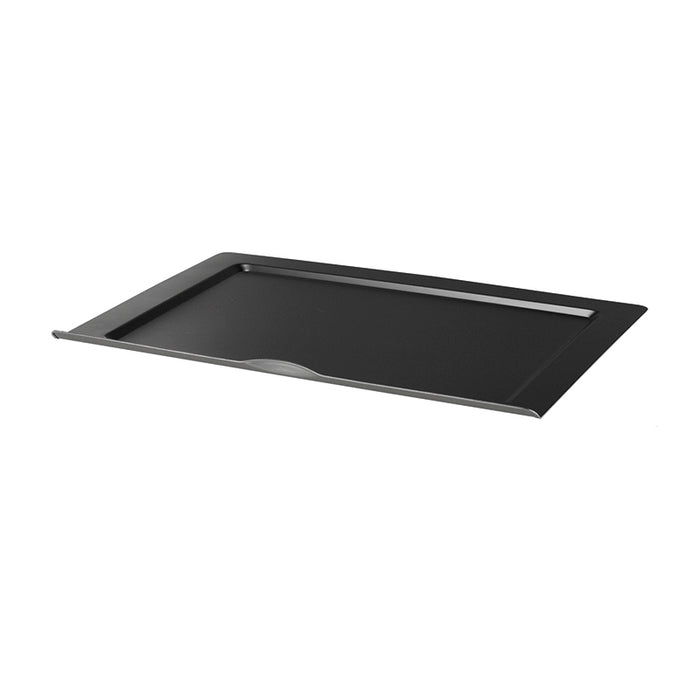 Die Unold Krümelschublade für OFEN 68817 ist eine rechteckige schwarze Schale mit leicht erhöhten Rändern, die schräg vor einem weißen Hintergrund dargestellt ist.