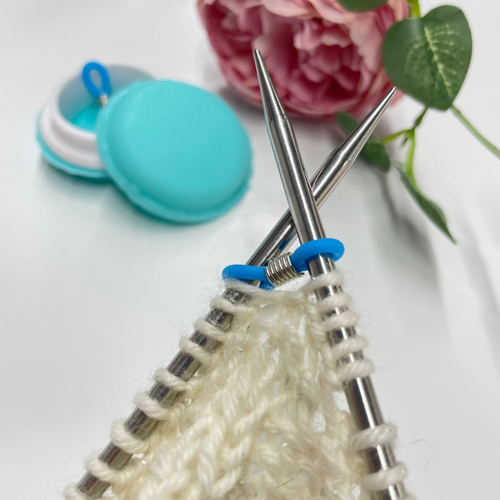 Needle Huggers With Container