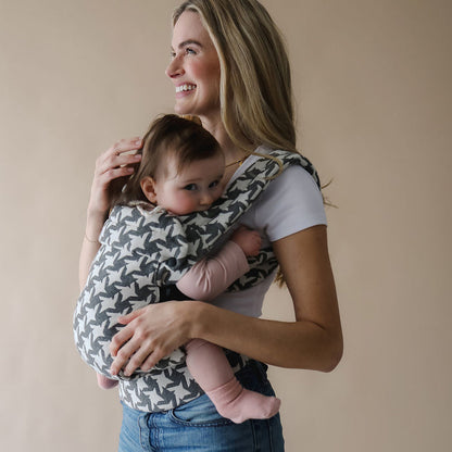 Boba Auri Baby Carrier in Houndstooth