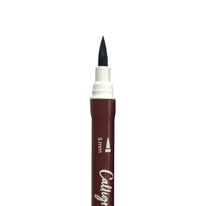 Close up of brush tip from brown OOLY Calligraphy Duo Double-Ended Markers