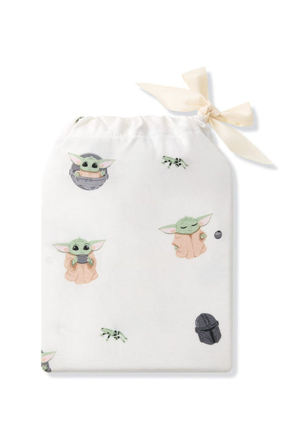 Change Pad Cover in Grogu™ shown in its packaging
