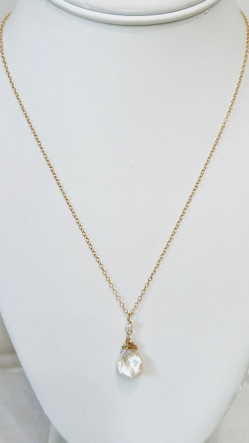 Cornflake x freshwater keshi necklace