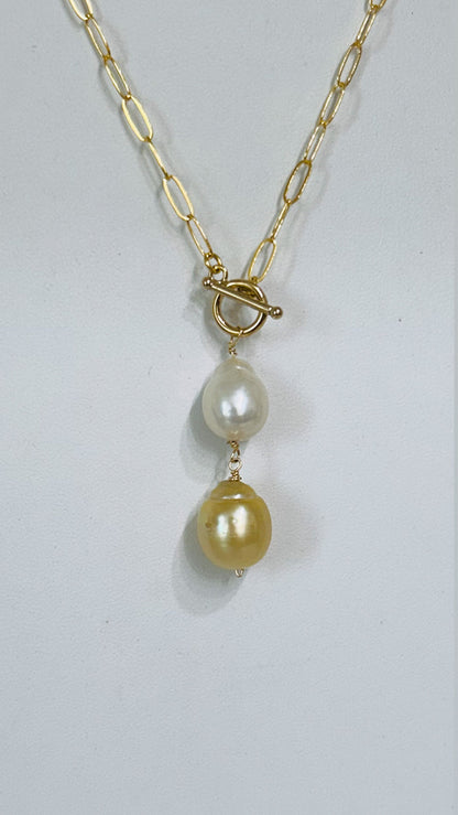 Double toggle necklace - White & Gold