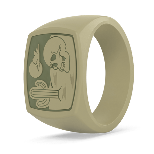 Grand Signet Silicone Ring - Bone & Bloom