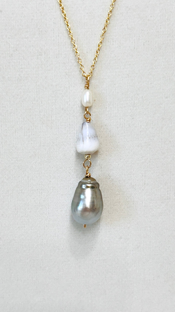 Le’a shell necklace