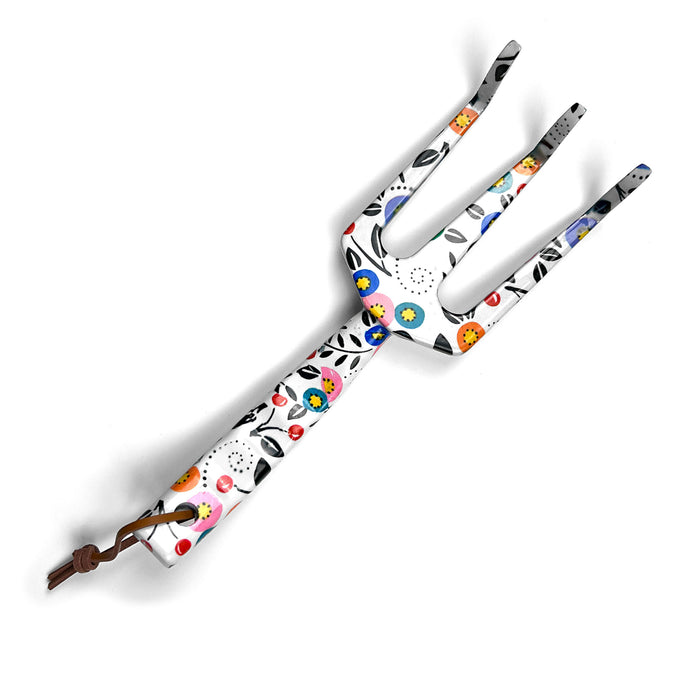 Modern Cherry Toss Gardening Tool Set