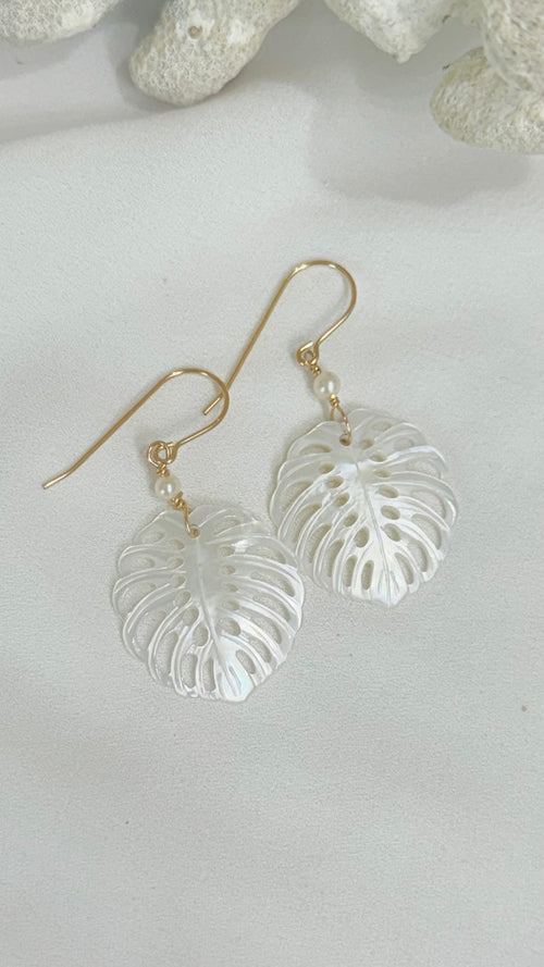 Monstera x keshi earrings