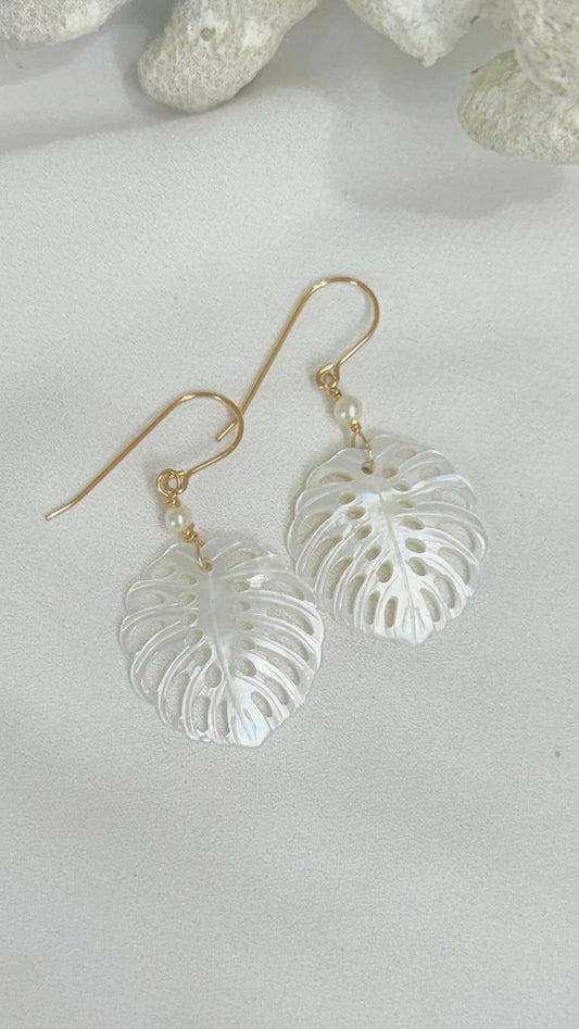 Monstera x keshi earrings