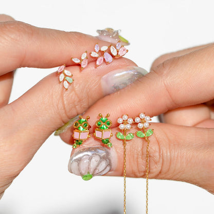 Pastel Leaf Stud Set