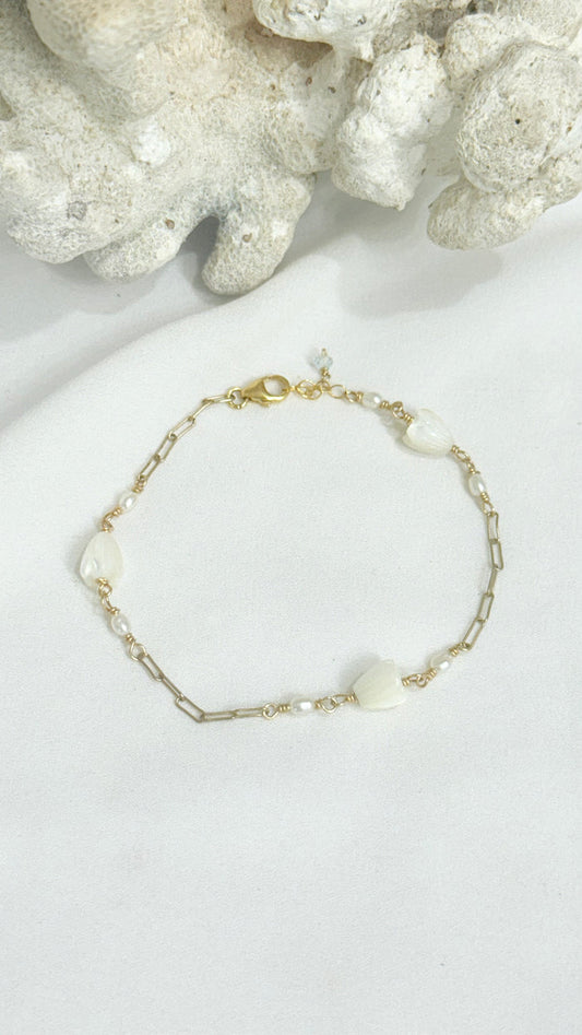 Pikake x keshi chain bracelet