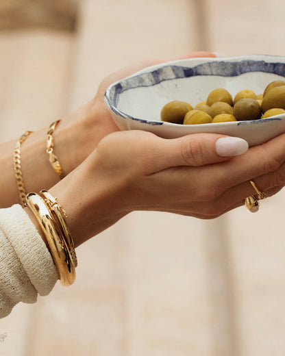 Puff Cuff