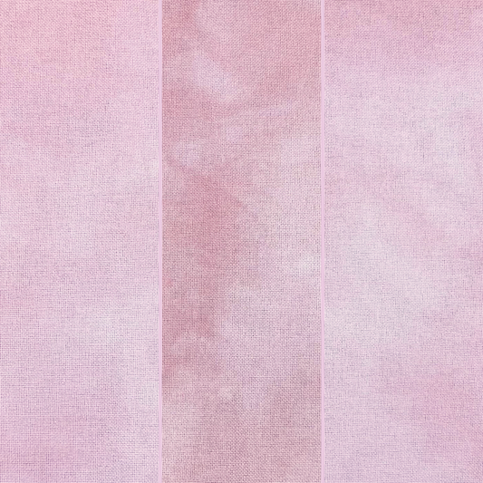 Roxy Floss Co Hand Dyed Evenweave - Love Bug