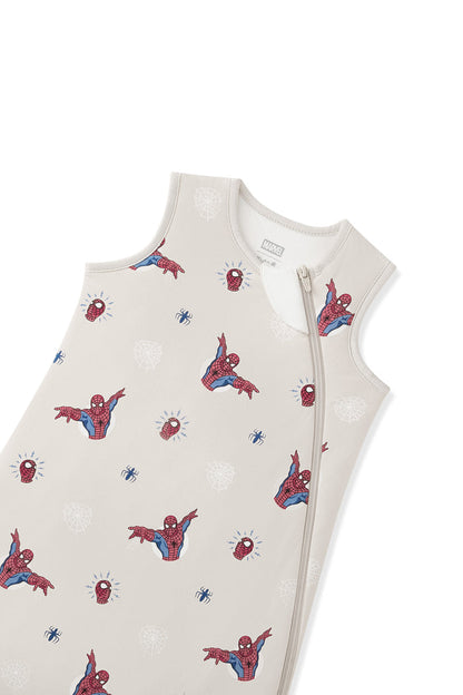 Oat Sleep Bag in Spider-Man 1.0 print with zipper garage on a white background