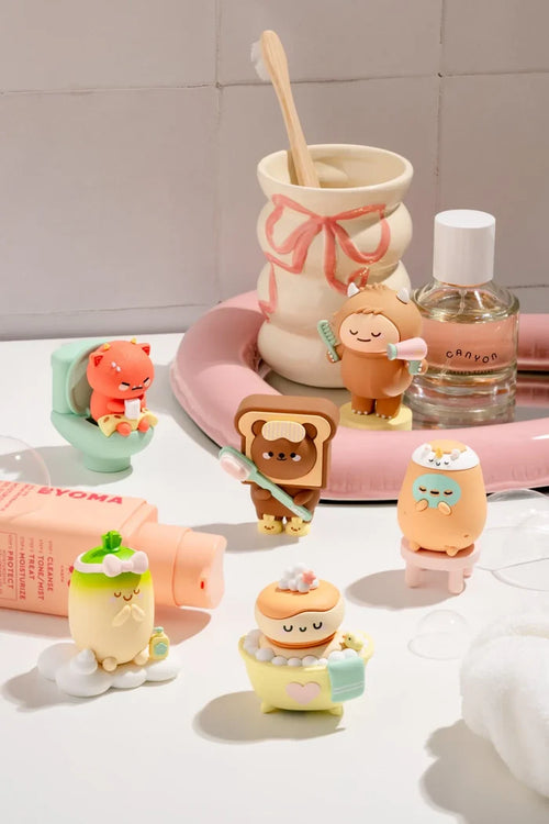 Smoko Friends Bathroom Blind Box Figure
