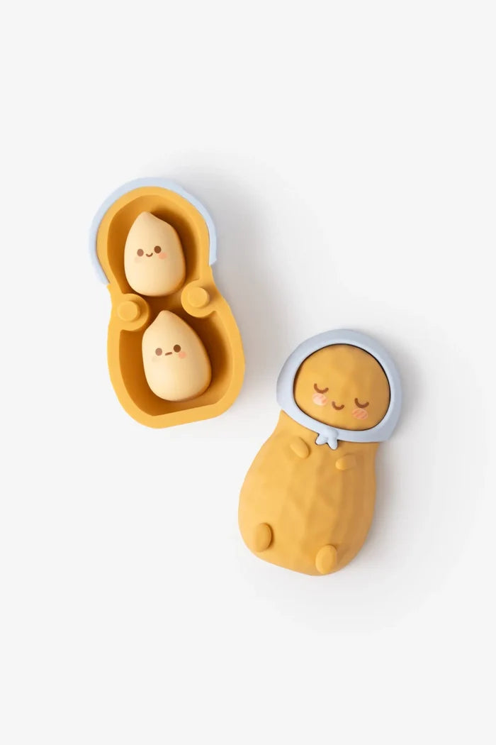 Smoko Peanut Familia Blind Box Figure