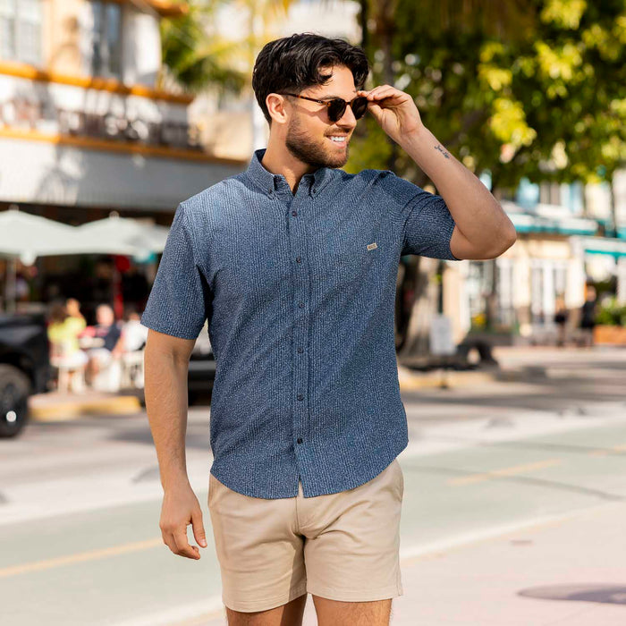 RSVLTS RSVLTS Short Sleeve Shirt Static – Stretch Seersucker Short Sleeve Shirt Static – Stretch Seersucker Short Sleeve Shirt