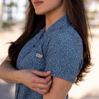 RSVLTS RSVLTS Women's Short Sleeve Shirt Static – Women's Stretch Seersucker Short Sleeve Shirt Static – Women's Stretch Seersucker Short Sleeve Shirt