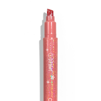 Close up of chisel tip from OOLY Switch-Eroo Sparkle Glittery Color Changing Markers