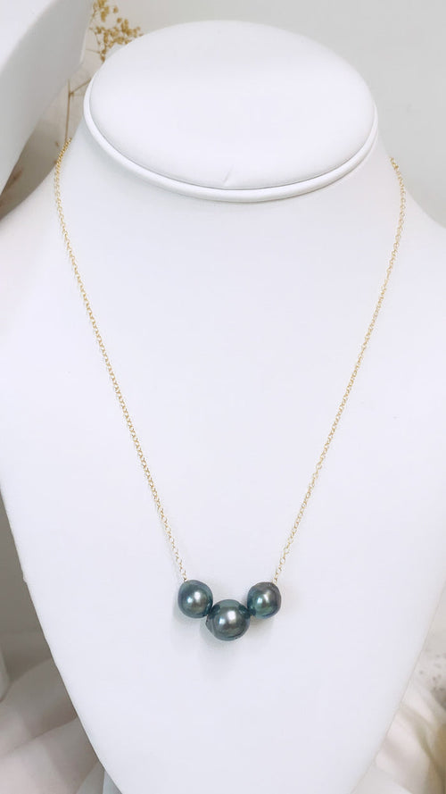 Tahitian Multi pearl necklace
