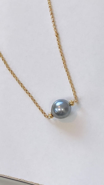 Tahitian Pearl choker necklace