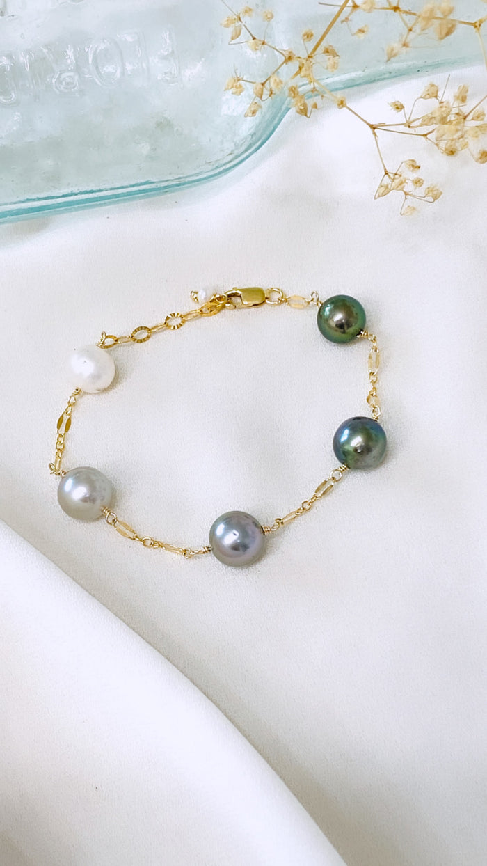 Tahitian Tin Cup pearl bracelet