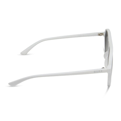 diff eyewear featuring the tosca ii aviator sunglasses with a snowbound frame and grey gradient with silver flash lenses side view