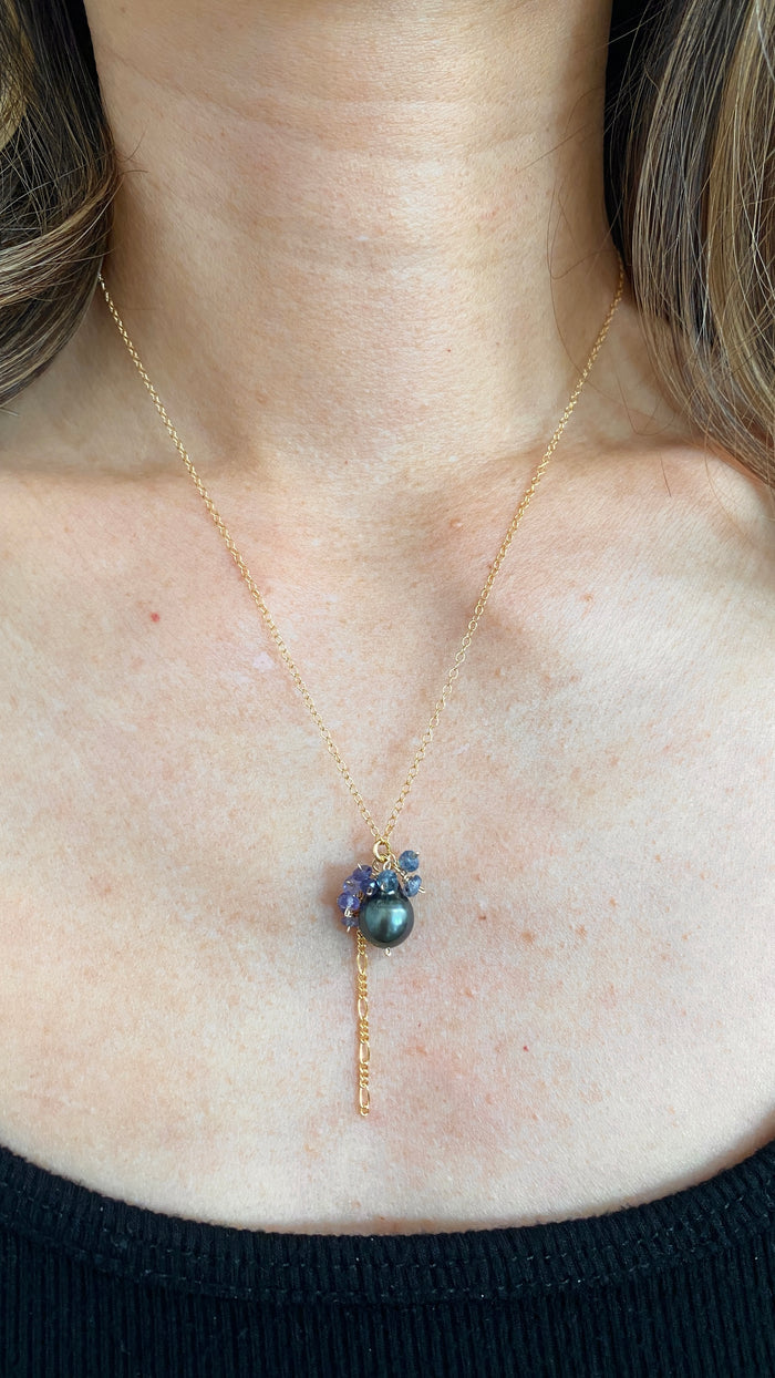 Trellis lariat - Purple Blue Tahitian pearl