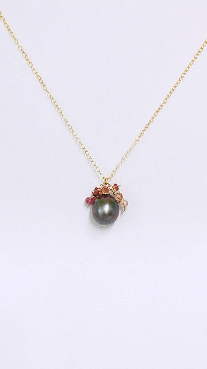 Trellis necklace - Tahitian