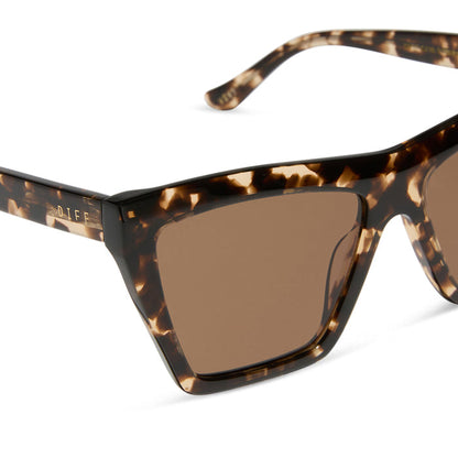 jessie james decker x diff eyewear featuring the vivi cat eye sunglasses with a espresso tortoise frame and brown lenses detailed view