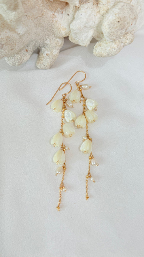 WATERFALL earrings - Pikake