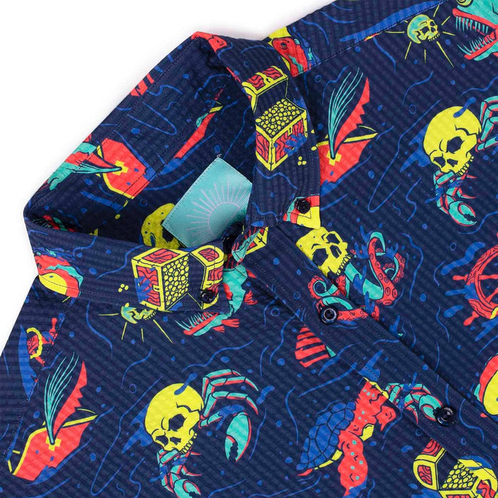 RSVLTS RSVLTS Short Sleeve Shirt What Lies Beneath – Stretch Seersucker Short Sleeve Shirt What Lies Beneath – Stretch Seersucker Short Sleeve Shirt